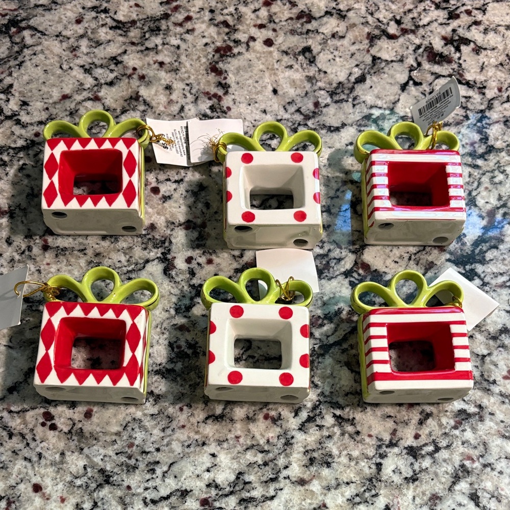 Hobby Lobby Holiday Gift Box Napkin Rings - Red, Green, White